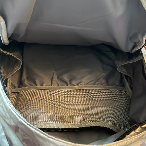 Backpack - Picture 3 of 3